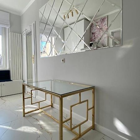 Glamour Apartment Przy Plazy, Z Parkingiem Prywatnym 索波特 外观 照片