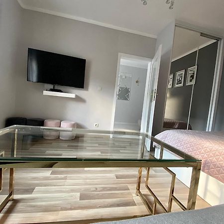 Glamour Apartment Przy Plazy, Z Parkingiem Prywatnym 索波特 外观 照片