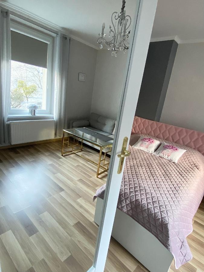Glamour Apartment Przy Plazy, Z Parkingiem Prywatnym 索波特 外观 照片